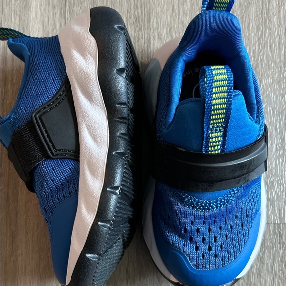 All in Motion Kids Blue and Black Strap Sneakers - Picture 2 of 4